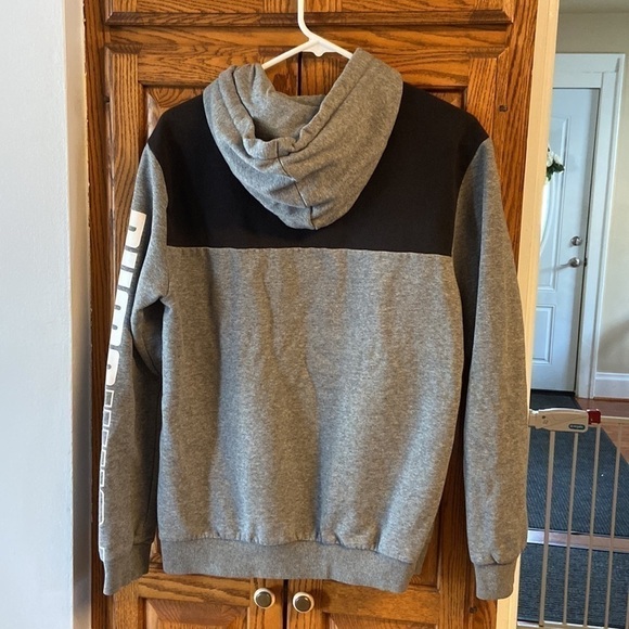 Puma Small Grey Hoodie - Picture 5 of 5